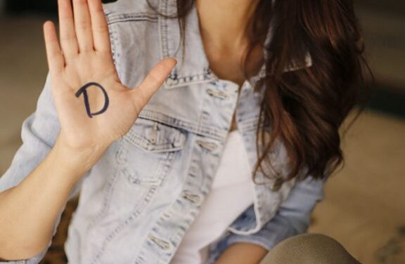 ADITI RAO HYDARI ANNOUNCES THE LAUNCH OF  L’OREAL’S ‘STAND UP’ PROGRAM